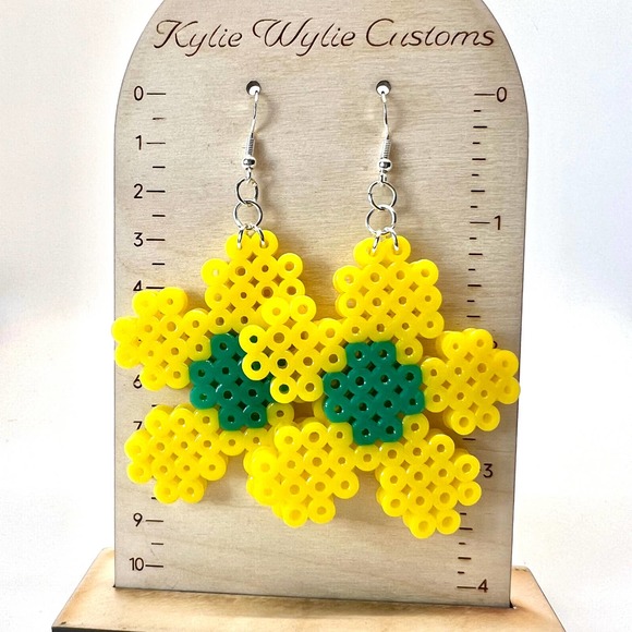 Large Flower Earrings - Summer Earrings - Spring Earrings - Perler Earrings - Picture 8 of 8